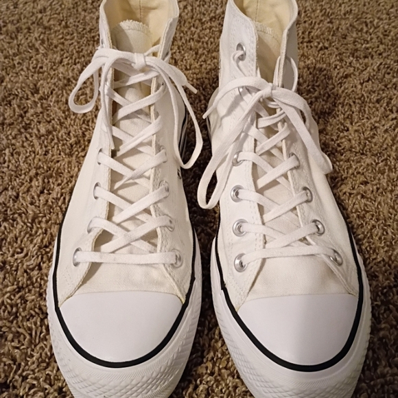 Converse Chuck Taylor All Star Lift Platform high-top sneakers in white canvas w - Picture 3 of 14